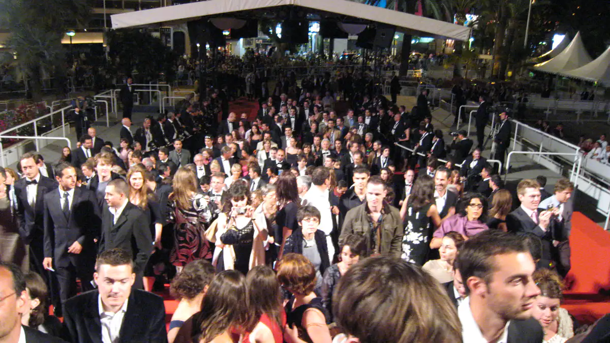 What a Cannes Standing Ovation Does (and Doesn't) Tell You